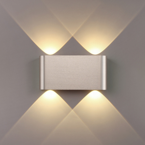 Настенный светодиодный светильник Odeon Light Magnum 7106/4WL