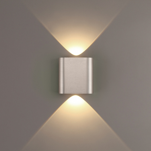 Настенный светодиодный светильник Odeon Light Magnum 7106/2WL