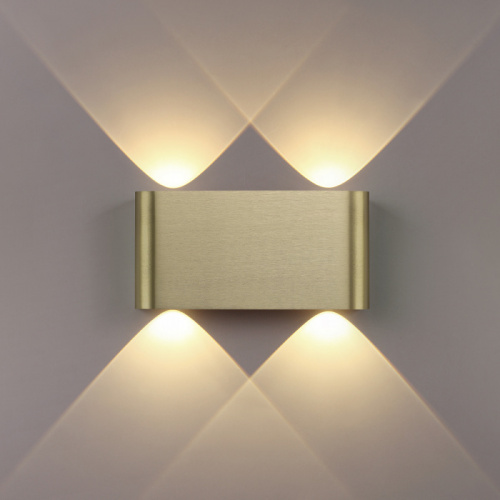 Настенный светодиодный светильник Odeon Light Magnum 7107/4WL