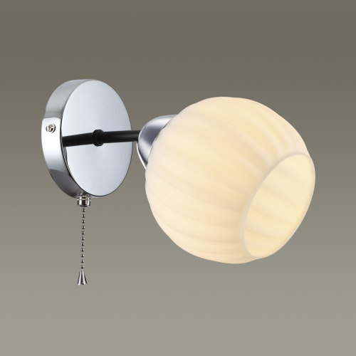 Бра с выключателем Lumion Danika 4593/1W