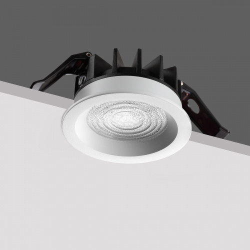 Встраиваемый светодиодный светильник IP44 Novotech Fluo 359842