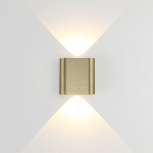 Настенный светодиодный светильник Odeon Light Magnum 7107/2WL